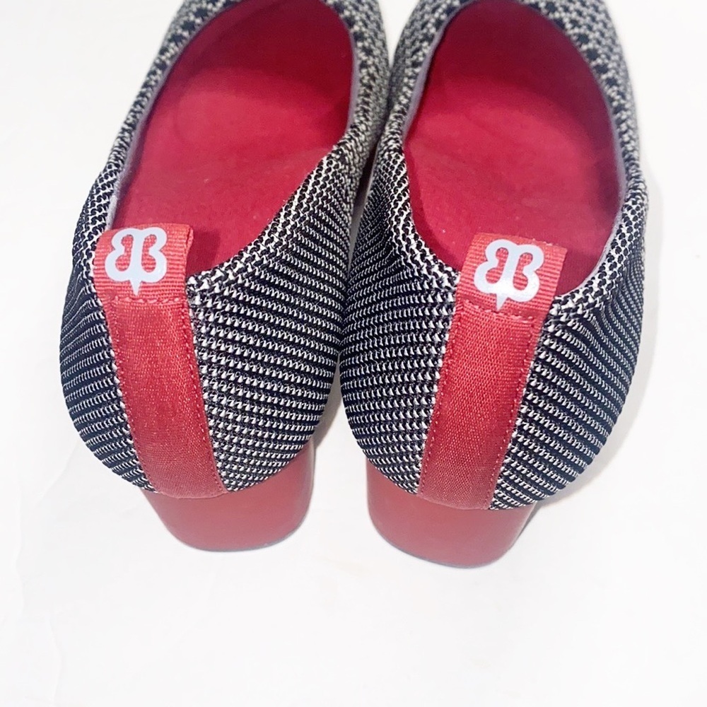 Betabrand Starter Red Black White Textured Patterned Block Heels - Picture 5 of 9